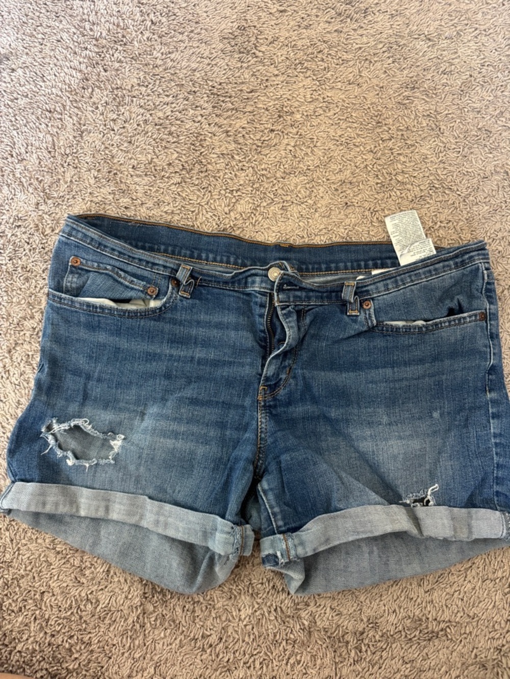 Levi's Medium Blue Rolled Cuff Distressed Denim Shorts / BB18